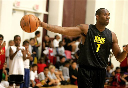 鲁能亚冠退赛满九天!三大主力宣布加盟新东家,宿茂臻致以祝福